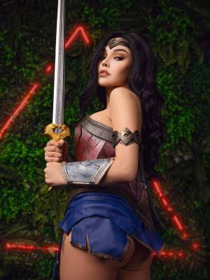 Kalinka Fox: Wonder Woman