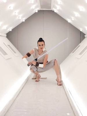 Freya Parker as Rey Skywalker Hentai pt-br 03