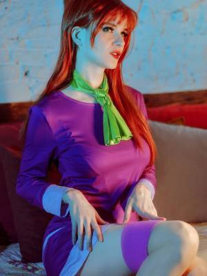 ShaeUnderscore: Daphne Blake Hentai pt-br 03