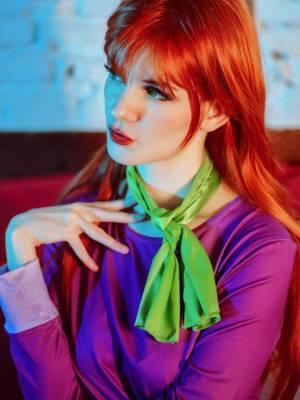 ShaeUnderscore: Daphne Blake Hentai pt-br 08